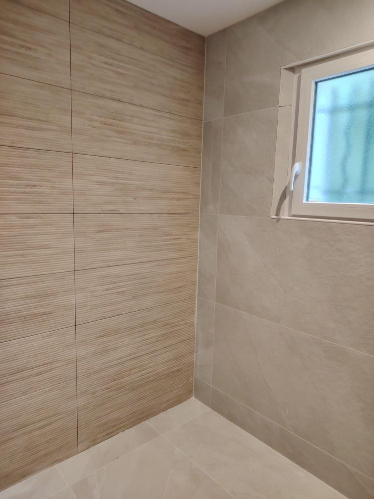 Salle d’eau naturelle — réalisation Traïti Group