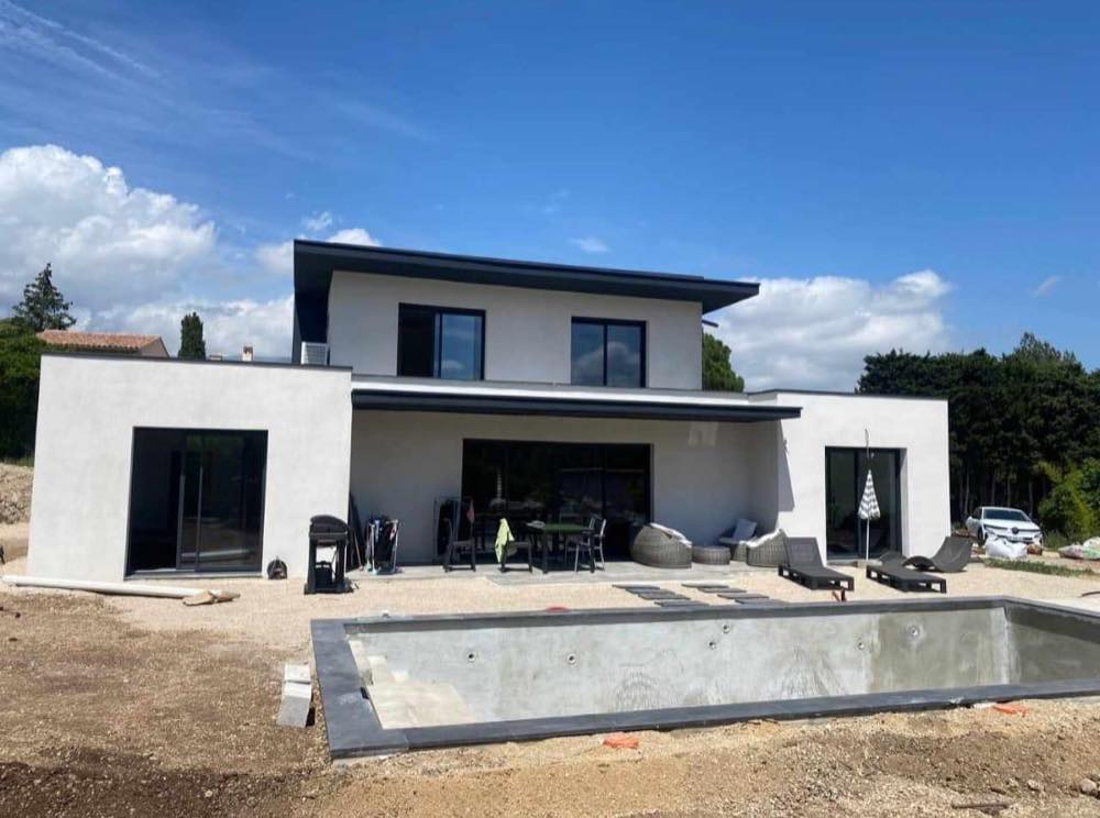 Villa contemporaine — réalisation Traïti Group
